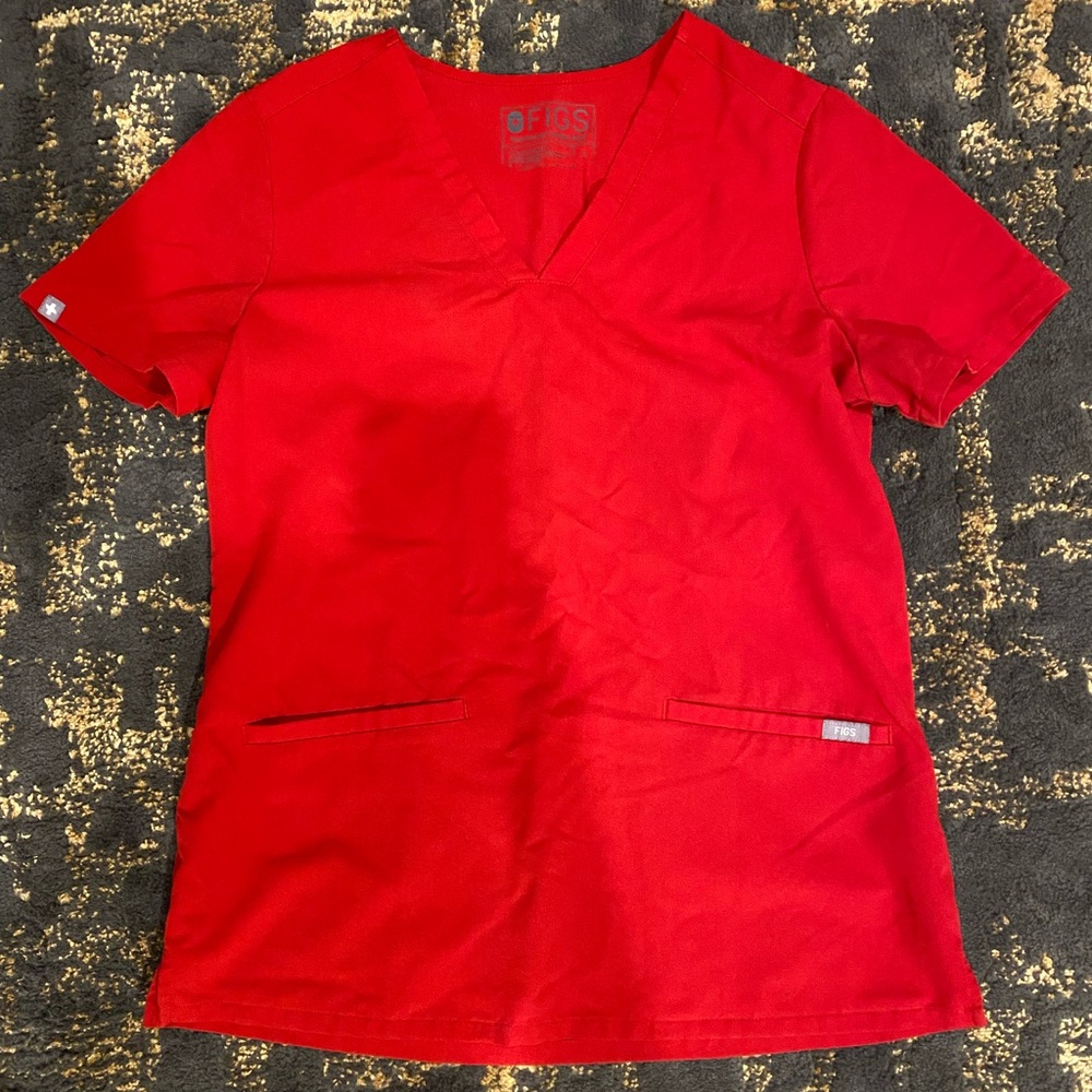 FIGS scrub top